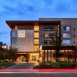https://ac-hotel-phoenix-biltmore.hotelsofphoenix.com
